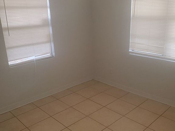 3rd image of 1034 N Webster Ave