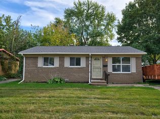 2017 Chateau Dr, Flint, MI 48504