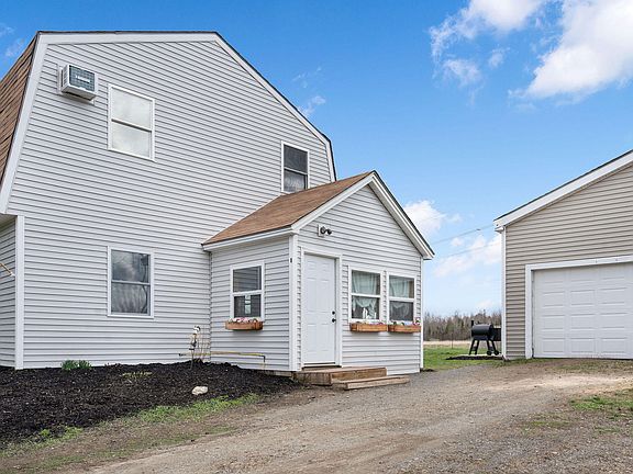 3rd image of 100 Mccaslin Road