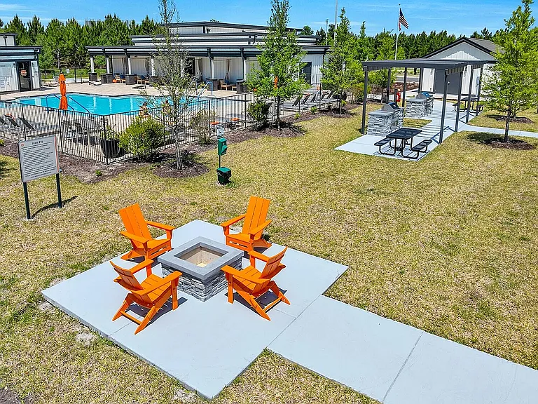 Pointe Grand Outdoor Fire Pit Pool Grills