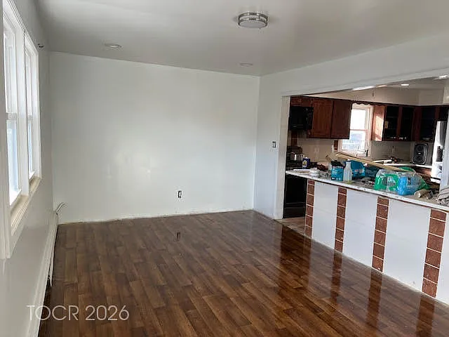282-284 Washington St #284 — Photo 8