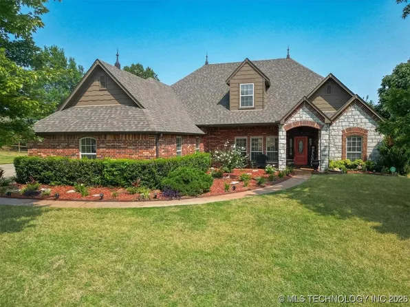 8463 N 66th Ave E, Owasso, OK 74055