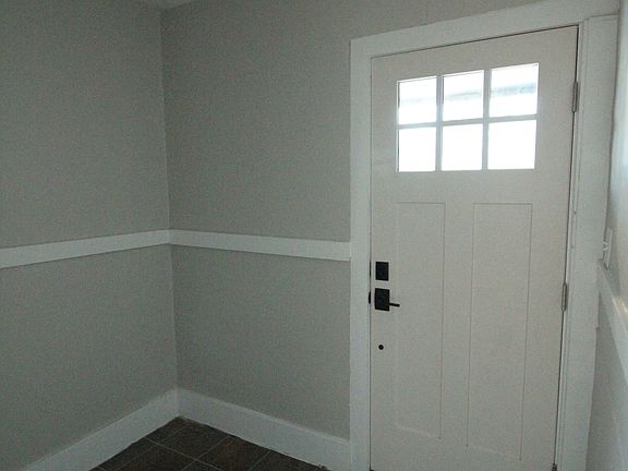 mudroom