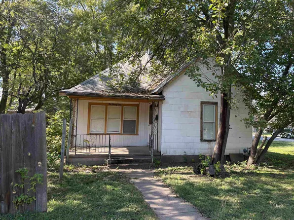 1021 N Poplar St, Newton, KS 67114