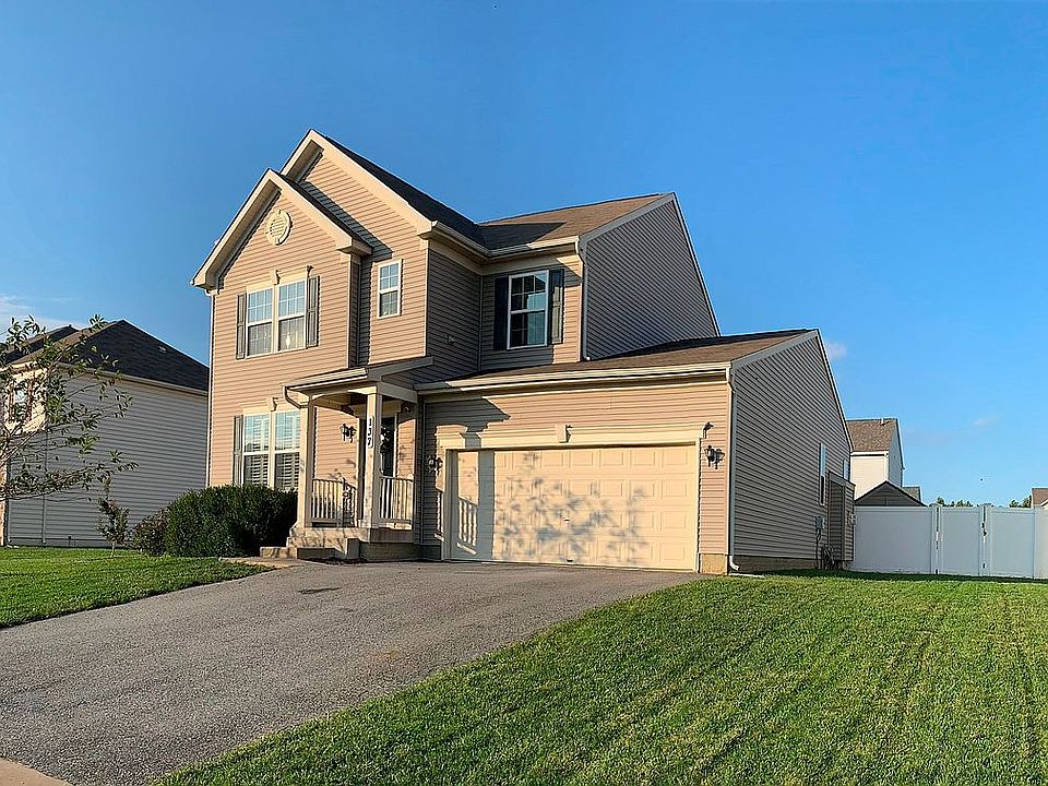 1st image of 137 E Meadow Dr