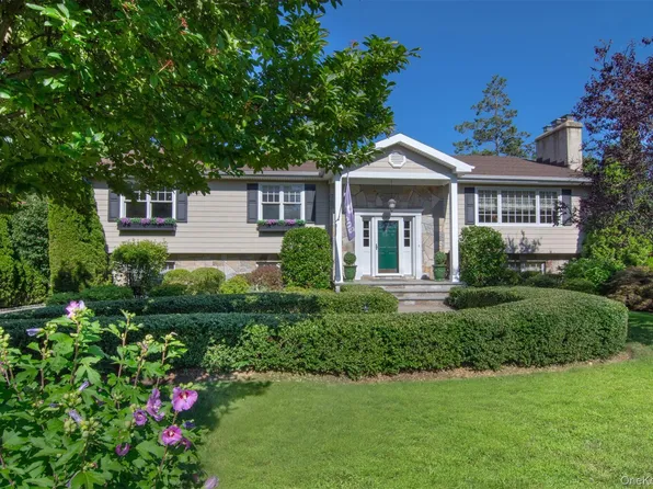 9 White Plains Road, Bronxville, NY 10708