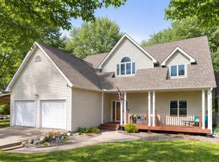 28750 Glader Blvd, Lindstrom, MN 55045