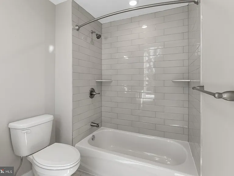 6712 Ridge Ave #204 — Photo 13