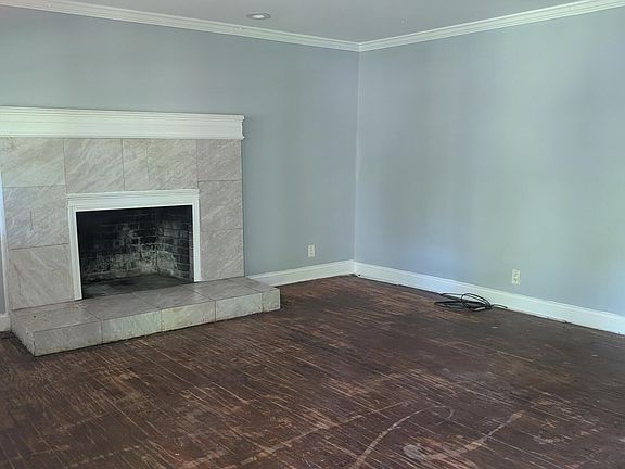 4th image of 1227 Falls Church Rd