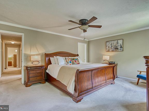 5th image of 4686 Bonneville Ln