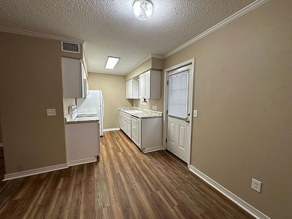 4th image of 308 Bonnie Dr
