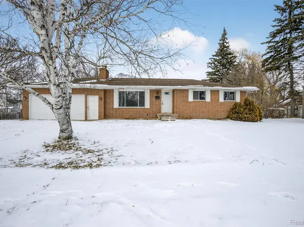 805 Birch St, Saginaw, MI 48601