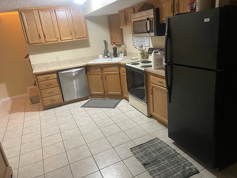 1833 Arctic Springs Rd #3 — Photo 7