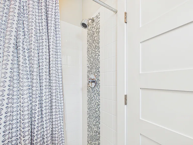 74 Greenway Park Ave — Photo 23
