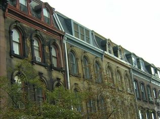 2116 Walnut St APT 2R, Philadelphia, PA 19103