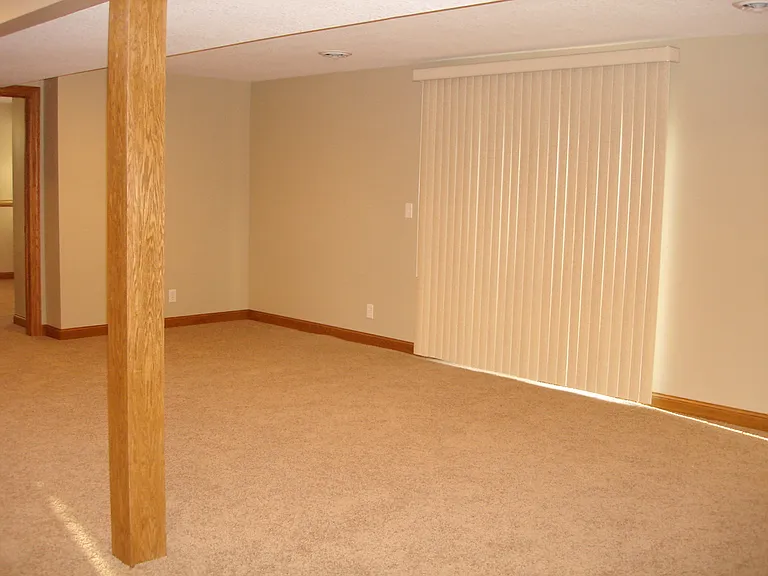 21704 Ahlstrom Rd — Photo 11