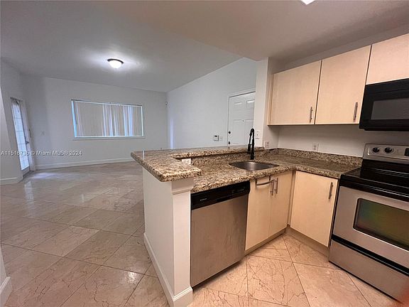 4th image of 2015 SE 10th Ave APT 102