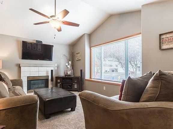 Living Room with Gas Fireplace