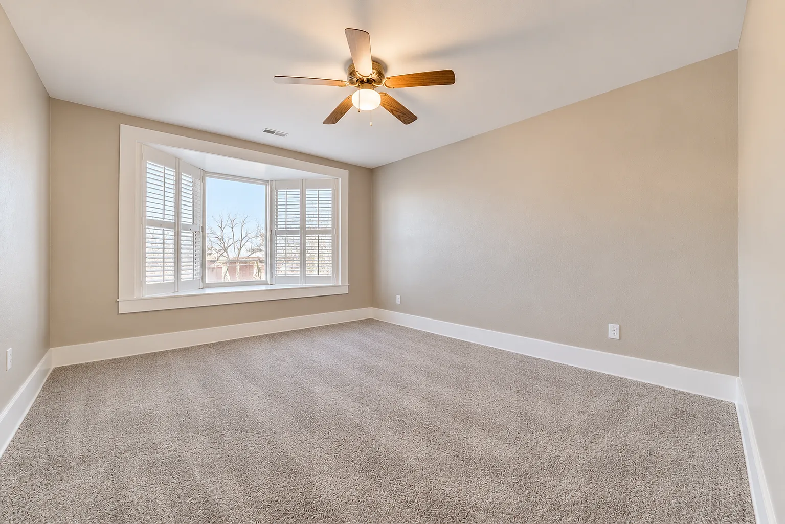 2 bed, 1400 sqft, $1,695 — Photo 2