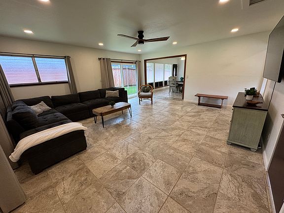 2nd image of 316 Makani Rd