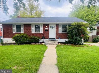4712 Topping Rd, Rockville, MD 20852