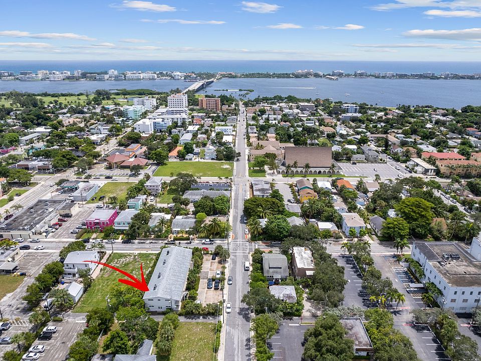 Aerial showing proximity to the beach and Lake/Lucerne Ave