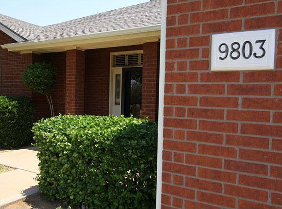 2nd image of 9803 Lynnhaven Ave