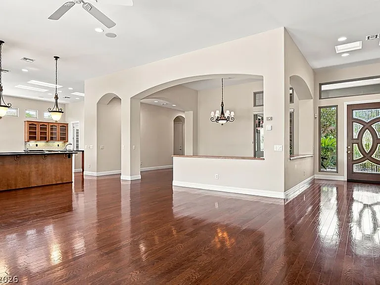 6 Old Marsh Ct — Photo 12