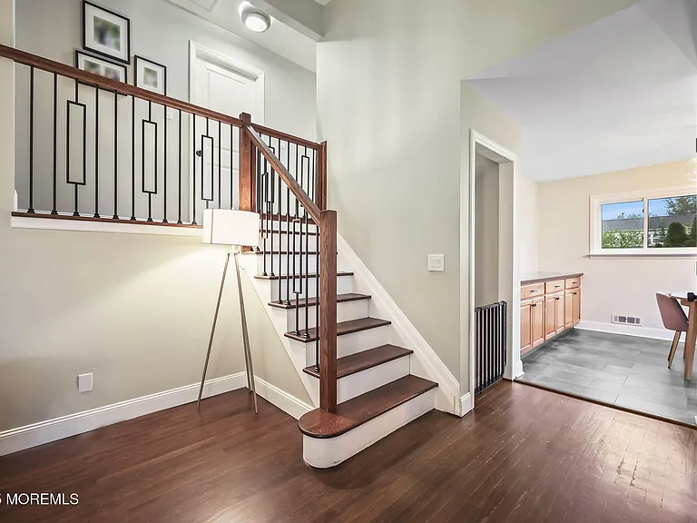 13 Woodland Rd — Photo 17