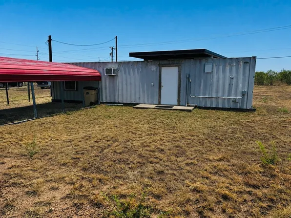 225 Avenue J, Anson, TX 79501