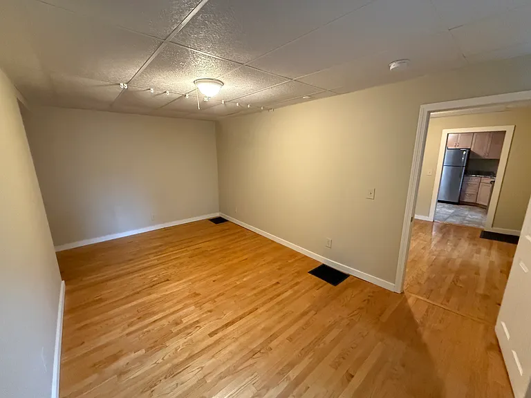 271 Spring St #7 — Photo 6