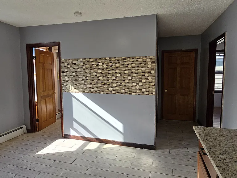 359 Concord St — Photo 2