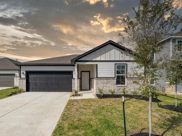 16743 Needlepoint Dr, Conroe, TX 77302