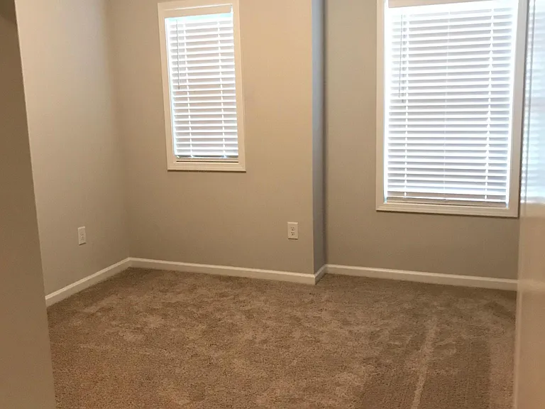 828 Oak Center Dr — Photo 21