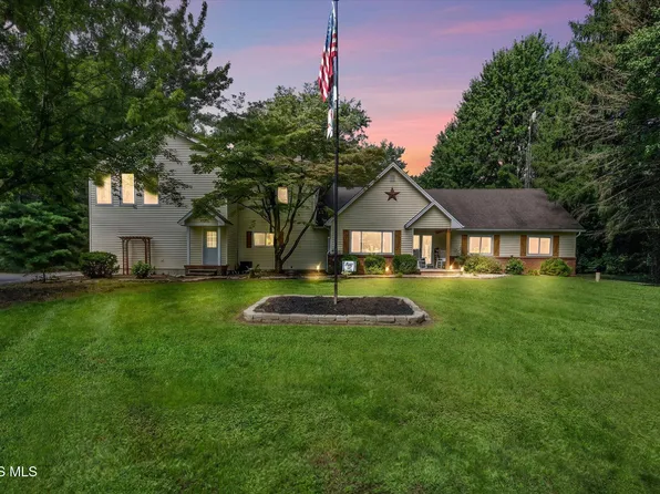 8710 Schadel Rd, Waterville, OH 43566