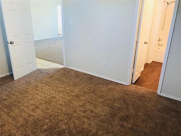 4th image of 1016 Glenhaven Ave