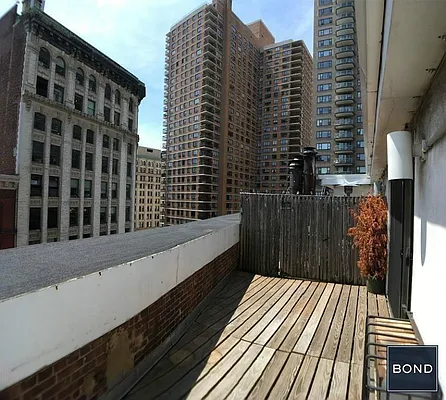 Rented by Bond New York | media 17