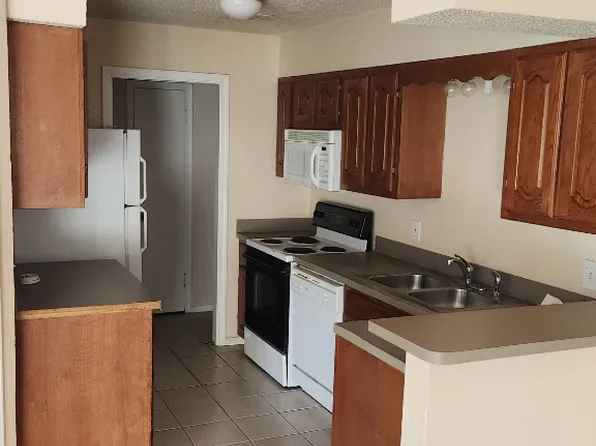 4615 Creek Ct, Oklahoma City, OK 73135