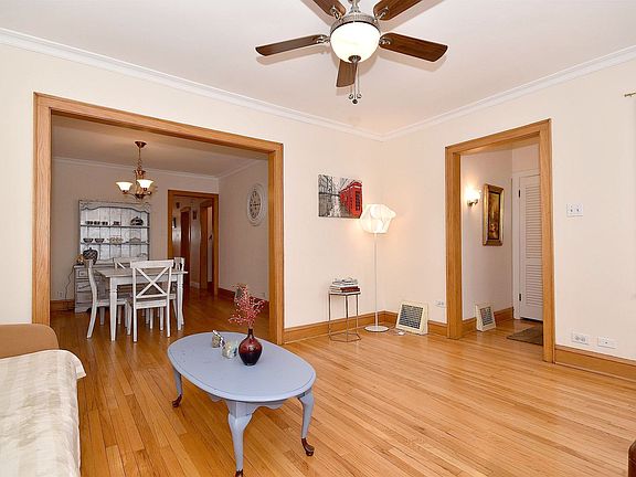 4th image of 3824 N Newcastle Ave