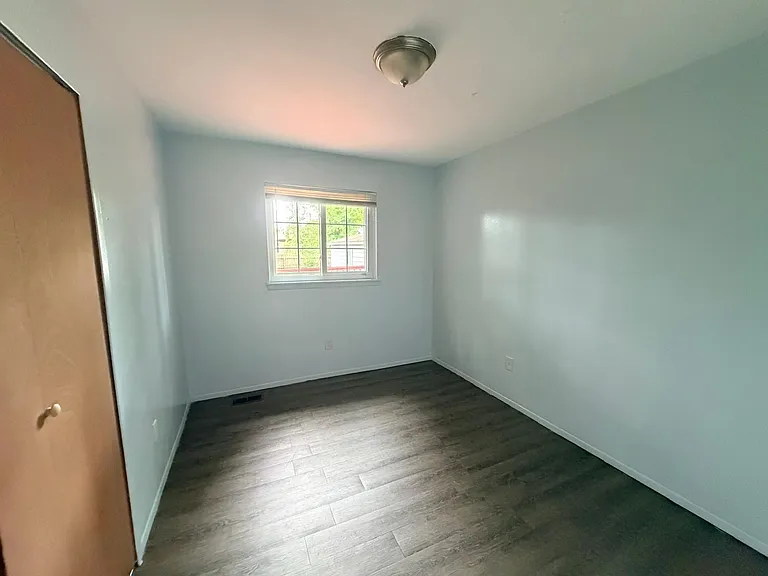30058 Halecreek St — Photo 11