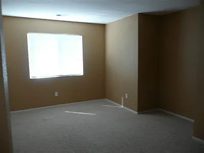 1340 Heatherfield Way — Photo 4