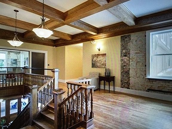 Second floor landing