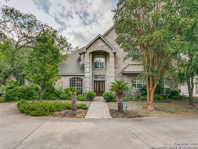 1st image of 201 HILL COUNTRY LN