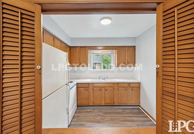 3310 Arlington Ave #4 — Photo 7