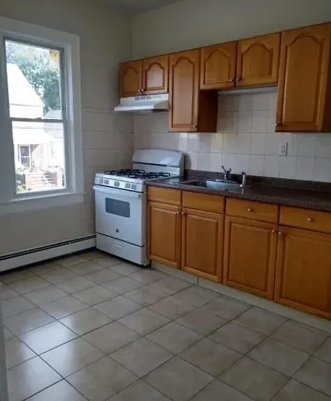 326 Field Pl #2L — Photo 9