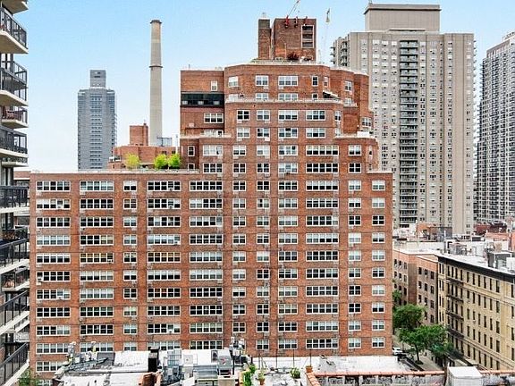 5th image of 343 E 74th St APT 12D