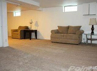 1077 Colby Ave, Saint Louis, MO 63130