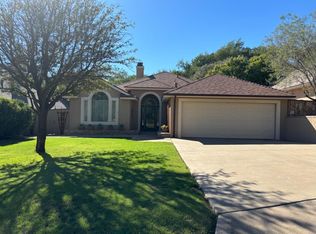 27 W Lakeshore Dr, Ransom Canyon, TX 79366