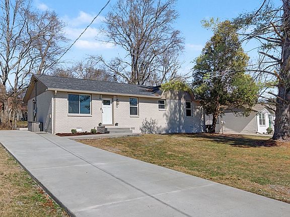 2nd image of 3792 Lunn Dr