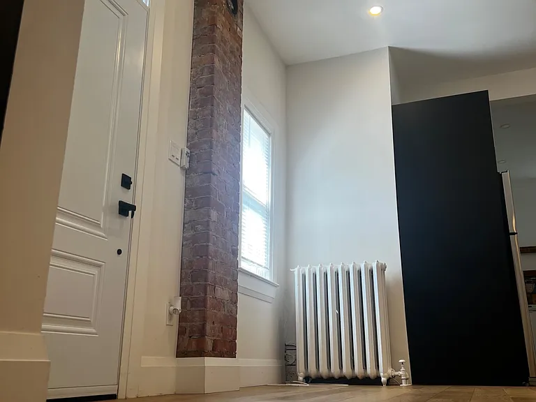 158 Wellington St S #2 — Photo 11